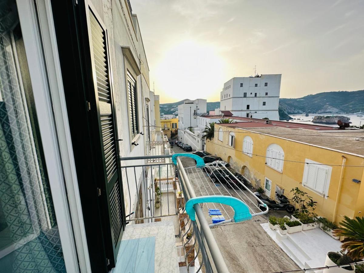Sky Ponza - Immobilevante Экстерьер фото