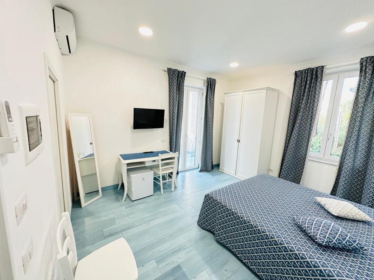 Sky Ponza - Immobilevante Экстерьер фото